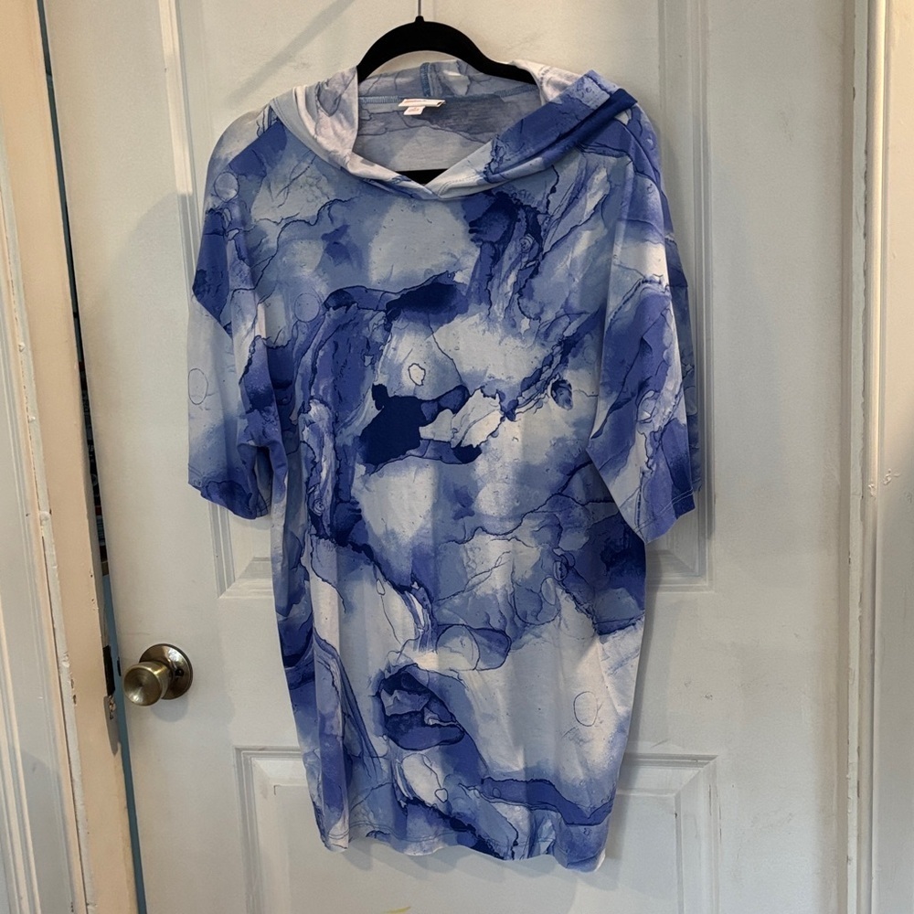 LuLaRoe blue ink short sleeve hoodie- over sized
